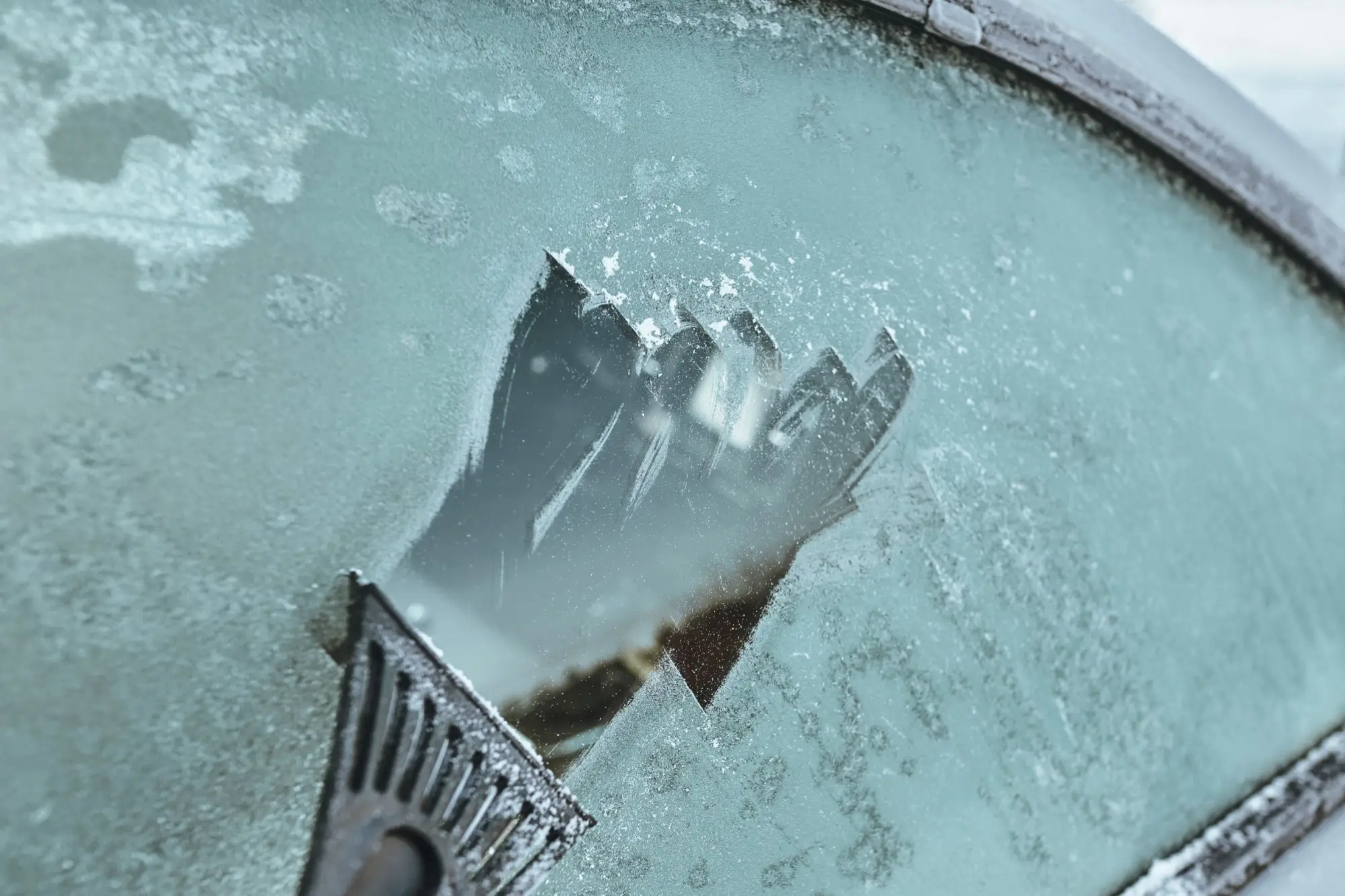 Ranní a večerní námraza nebere konce | TVGURU.cz Ranní a večerní námraza nebere konce