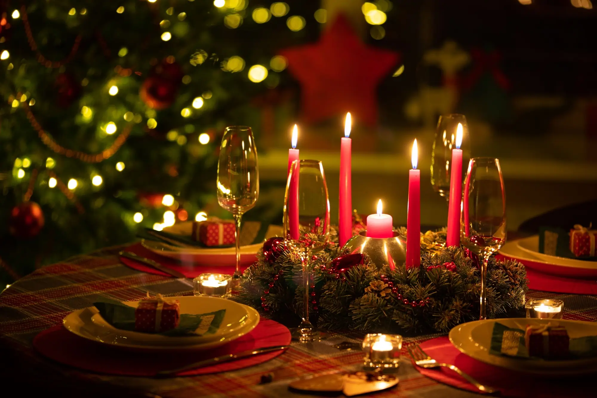 Sváteční atmosféra Štědrého večera | TVGURU.cz Sváteční atmosféra Štědrého večera