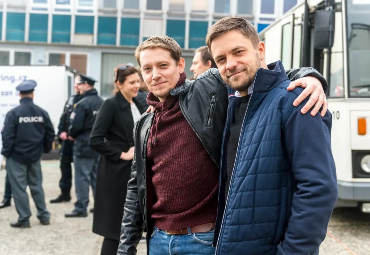 Štěpán Benoni a Jiří Mádl v seriálu Sever