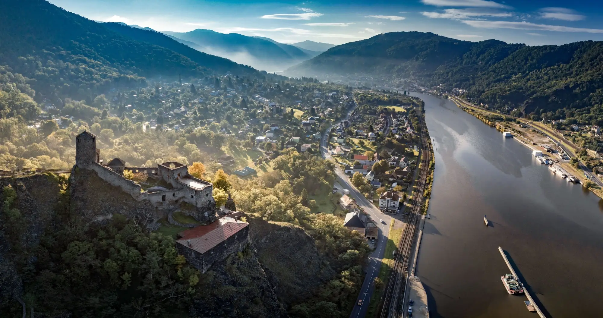 Ústecko může v určitých okamžicích působit drsně a ponuře | TVGURU.cz Ústecko může v určitých okamžicích působit drsně a ponuře...