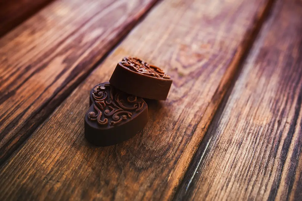 Dnes preferujeme pralinky z víceprocentní čokolády. | TVGURU.cz čokoládové pralinky