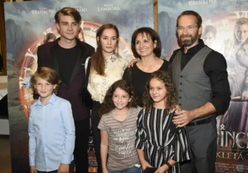 Dospělí i dětští herci zářili na premiéře. Zdroj: Profimedia