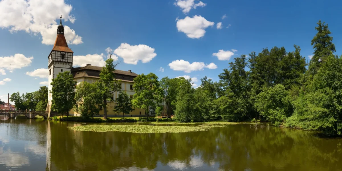 rybník pod zámkem