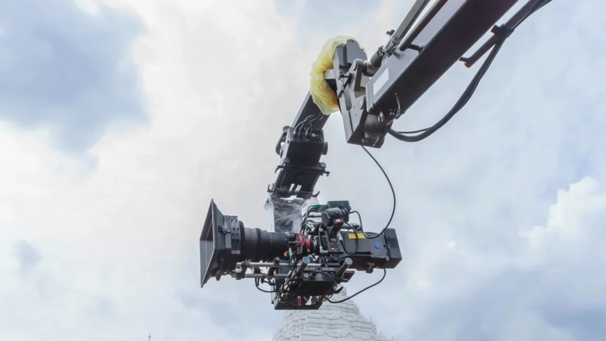 kamera natáčí film ve vzduchu