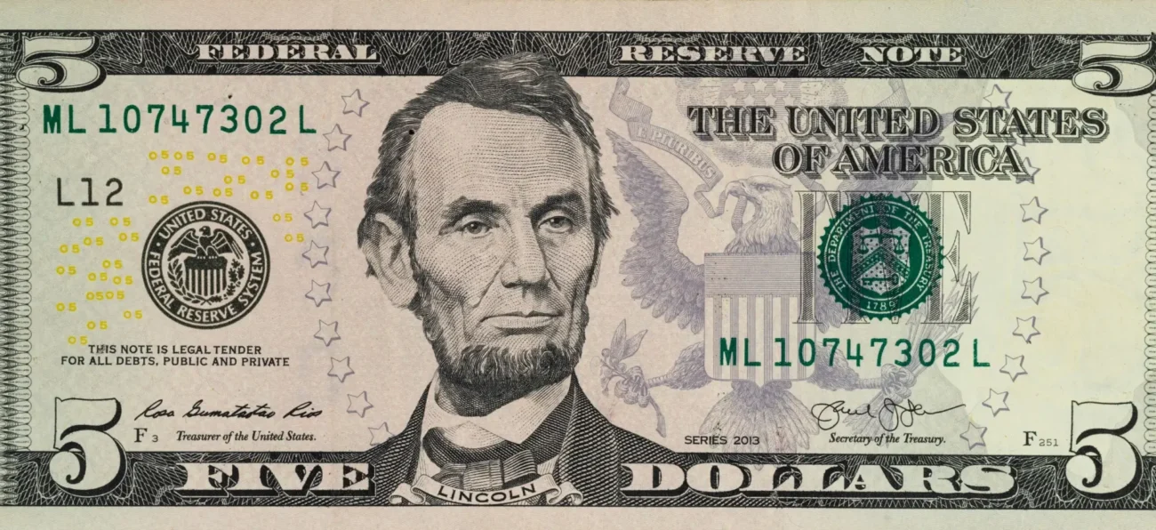 AbrahamLincoln | TVGURU.cz bankovka s tváří Abrahama Lincolna