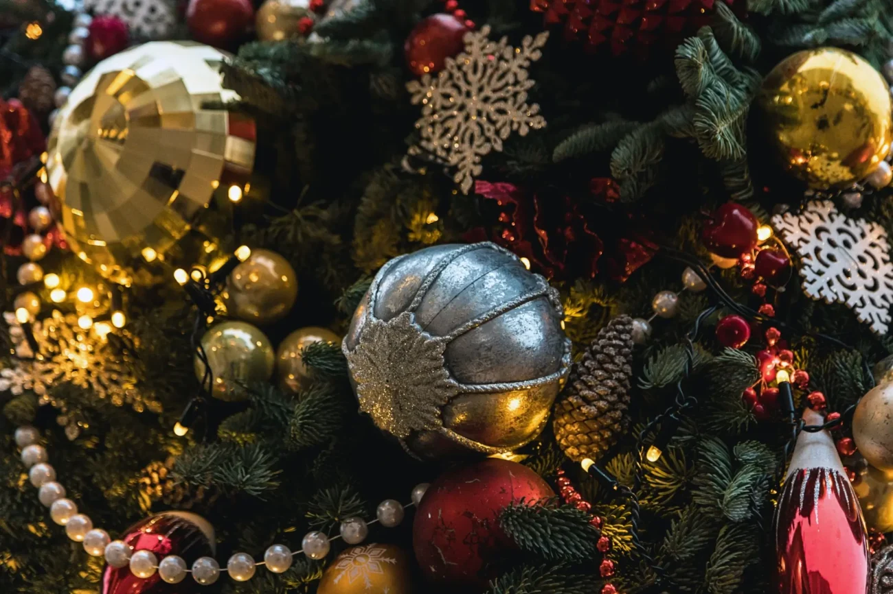 Kugel | TVGURU.cz Kugel ozdoba z foukaného skla, vypadá jak kov