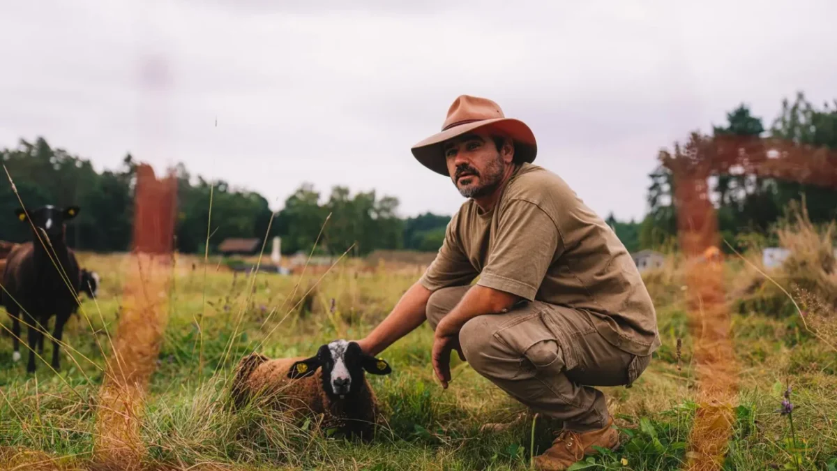Vojtěch Kotek na farmě