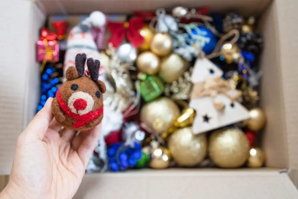 Textilní dekorace mohou být plné roztočů. | TVGURU.cz vánoční dekorace