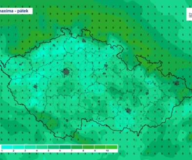 Teploty po přechodu včerejší studené fronty výrazně klesly - páteční denní maxima
