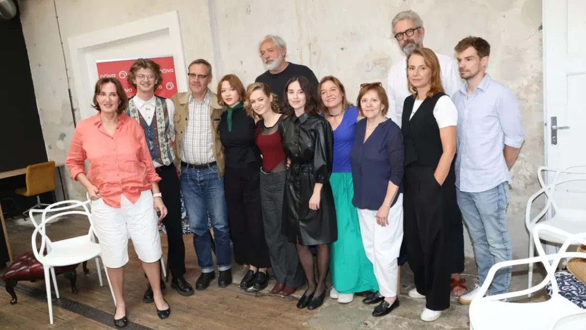 Čeští herci ze seriálu Bratři a sestry.