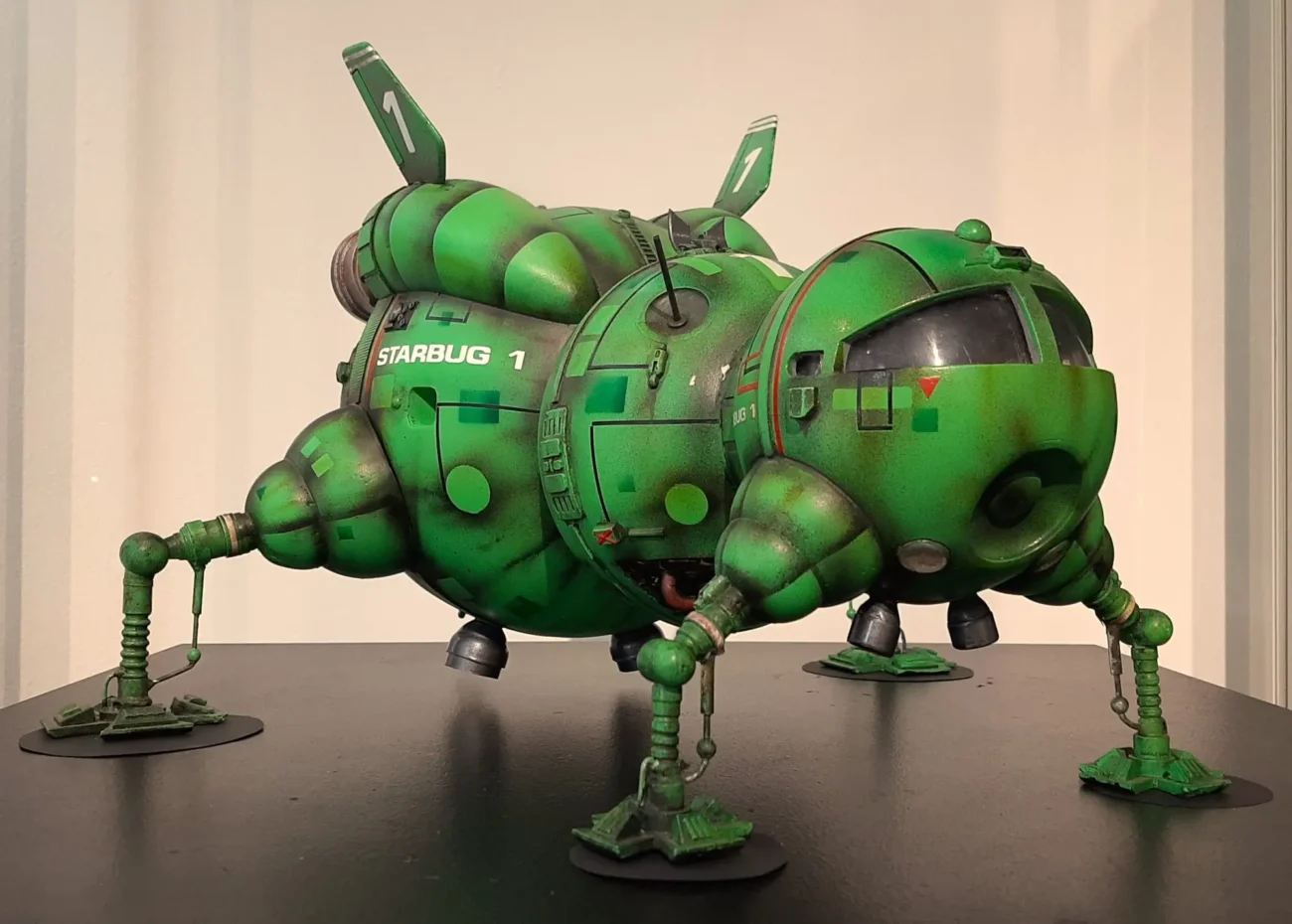 starbug1 | TVGURU.cz zelená vesmírná loď