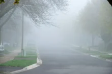 Nad naší republikou se stahují mračna. Tedy jen ta meteorologická. Nikdo ale neví, jak se zachovají. Zdroj: Shutterstock