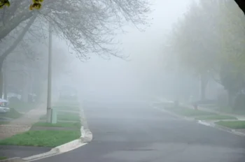 Nad naší republikou se stahují mračna. Tedy jen ta meteorologická. Nikdo ale neví, jak se zachovají. Zdroj: Shutterstock