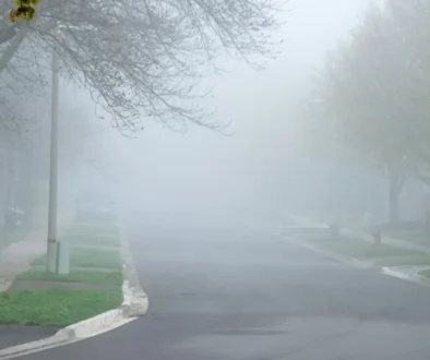 Nad naší republikou se stahují mračna. Tedy jen ta meteorologická. Nikdo ale neví, jak se zachovají. Zdroj: Shutterstock
