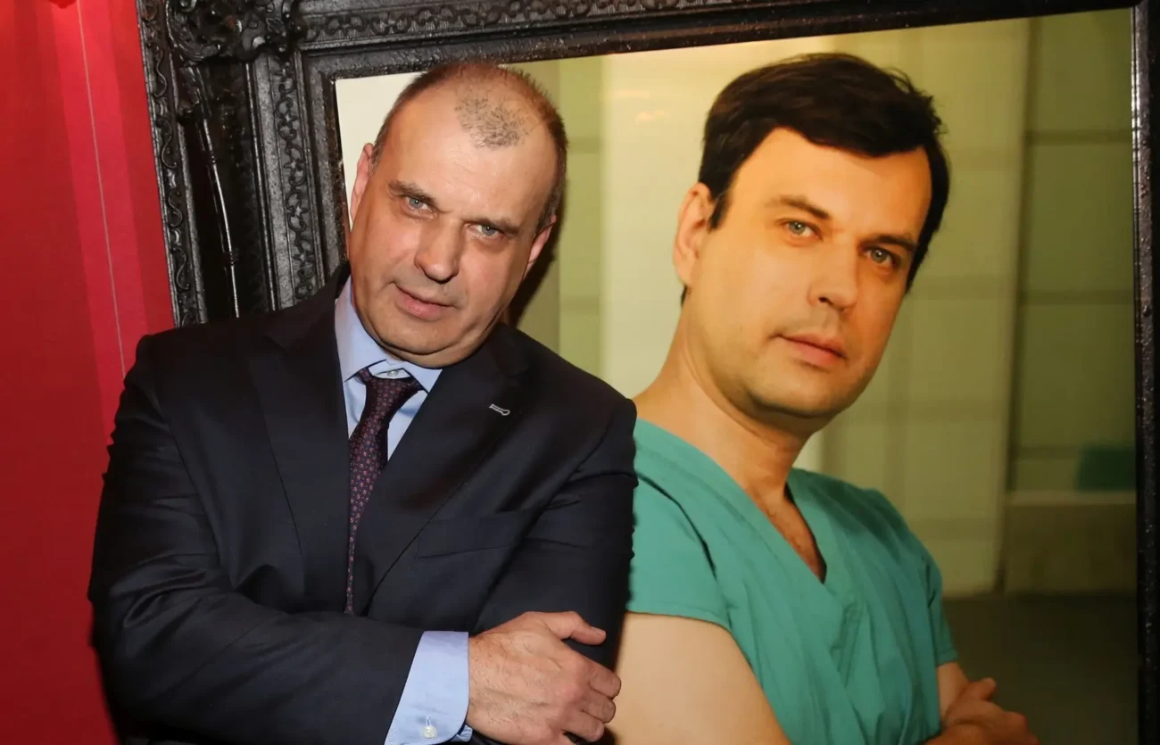 Petr Rychlý s fotkou Čestmíra (své role)