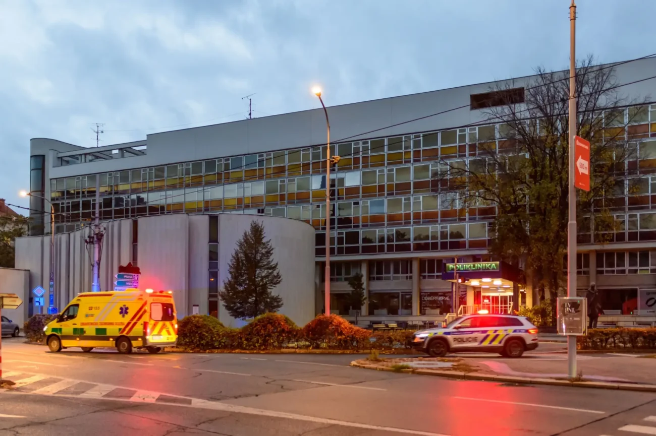 záchranka s policií