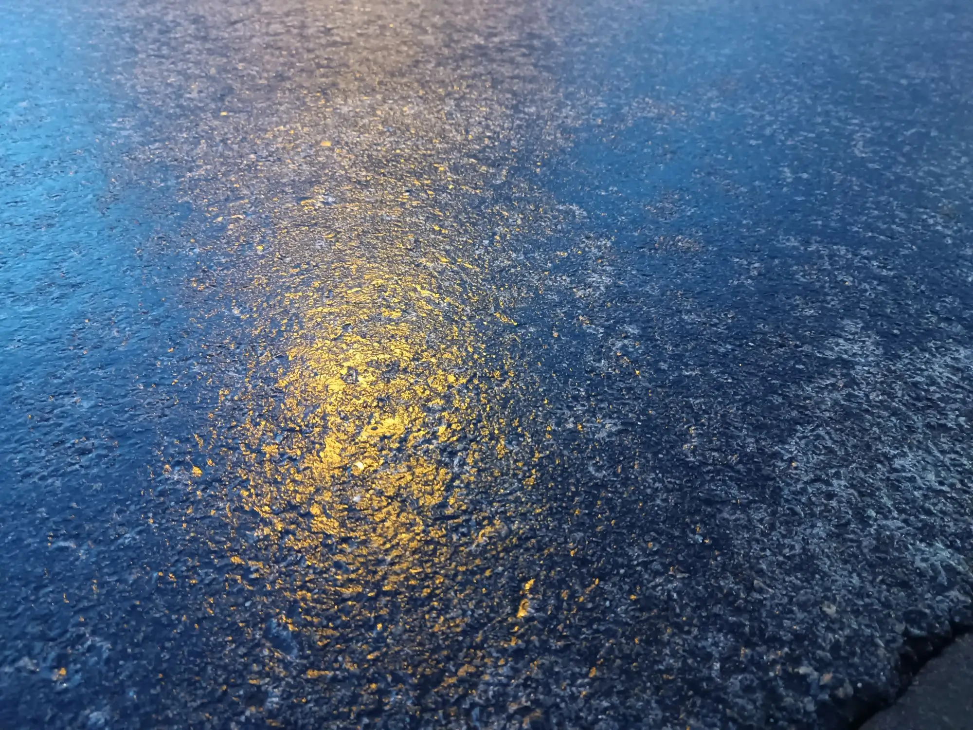 Buďte opatrní, i takhle místyvypadají silnice | TVGURU.cz Buďte opatrní, i takhle místy vypadají silnice