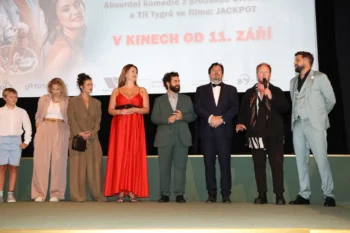 Herci představující film.