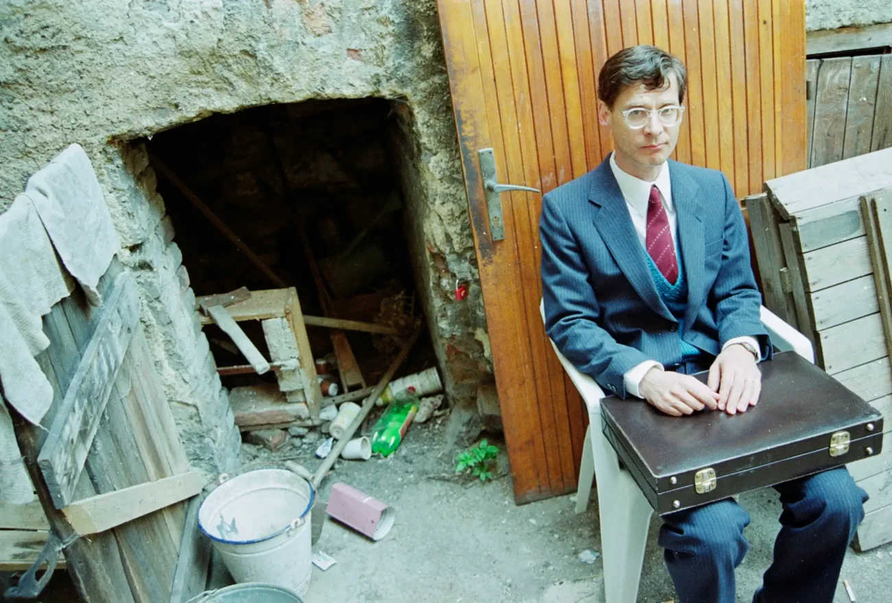 profimedia-0385195852 | TVGURU.cz Jan Hartl sedí na židli.