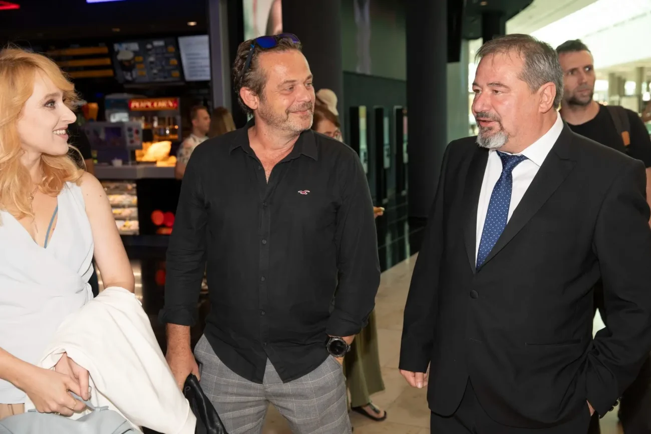 profimedia-1029439077 1 | TVGURU.cz Tvůrce a herci seriálu Neuer