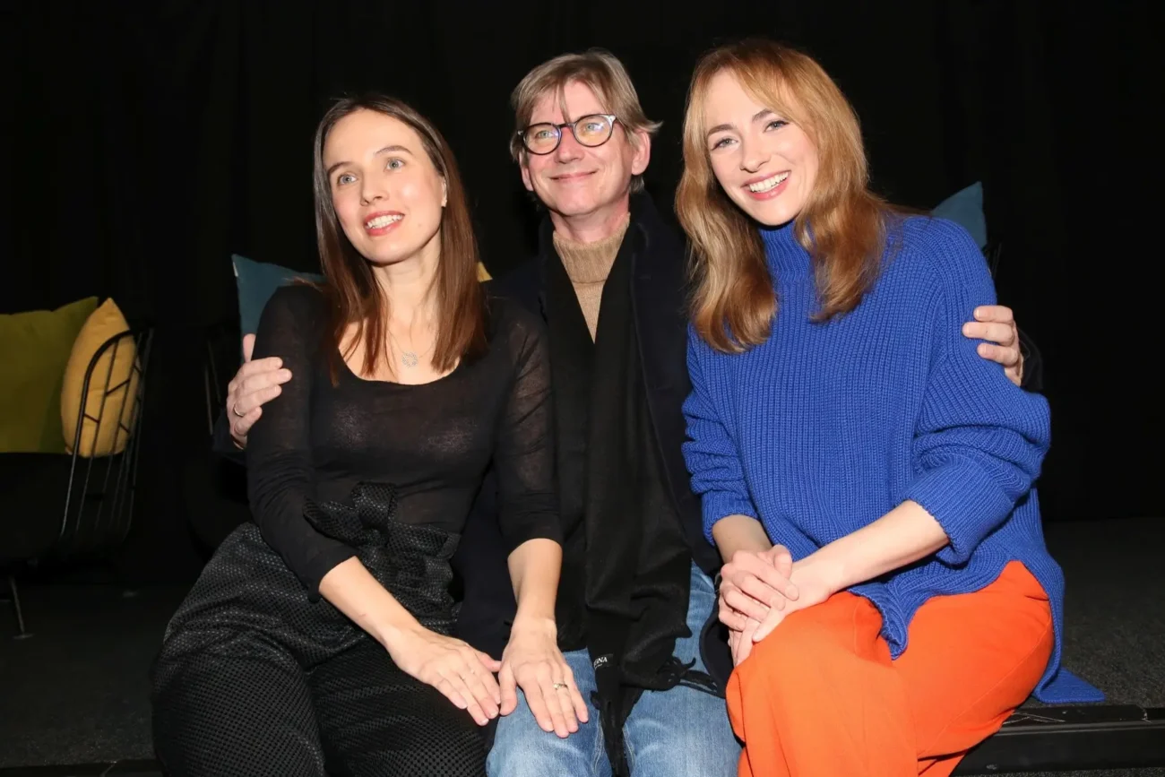 Jiří Strach a herečky Maximová a Ramba