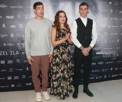 Herci z filmu Uzel zla.