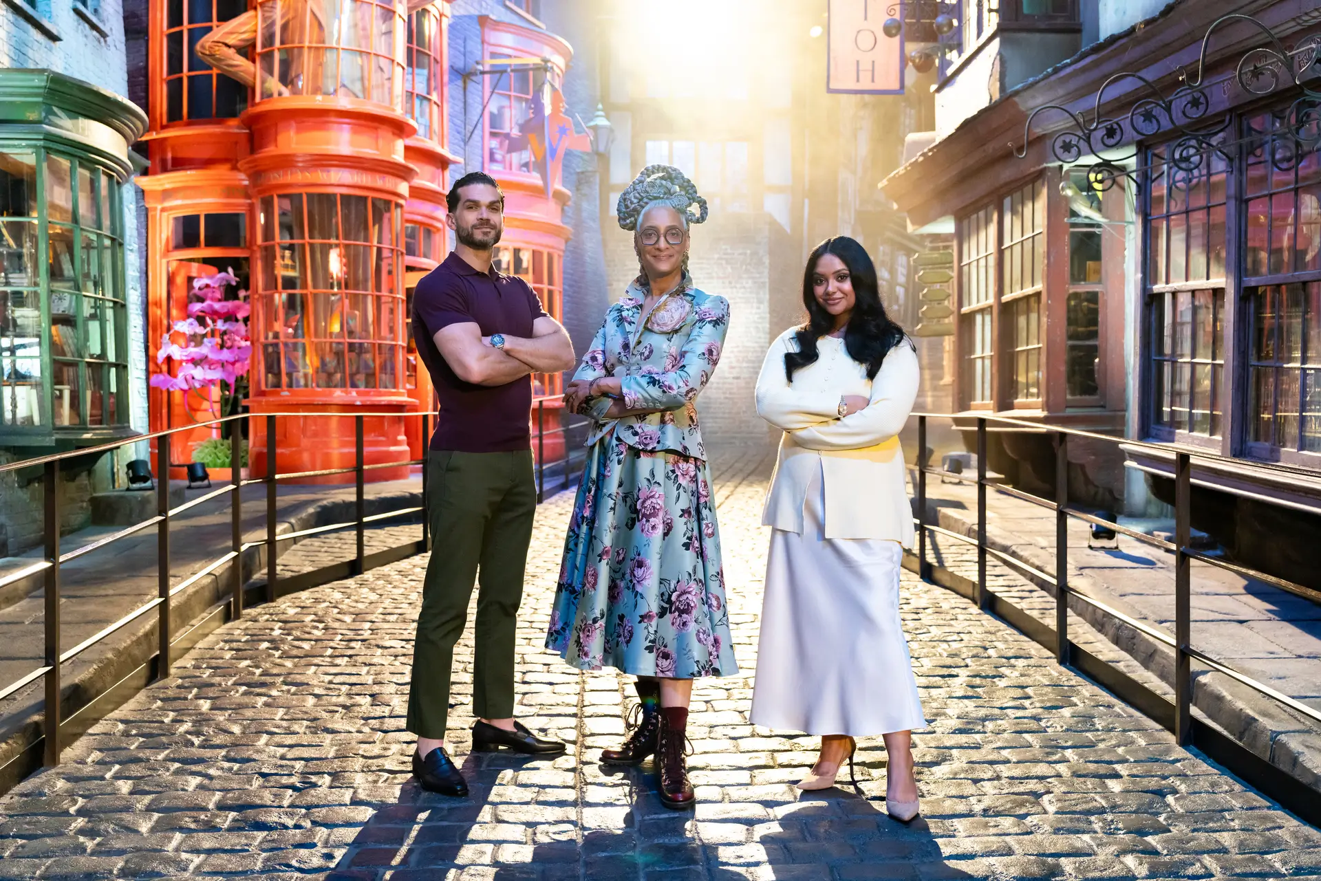 Porotci stojí v prostorách Harryho Pottera.