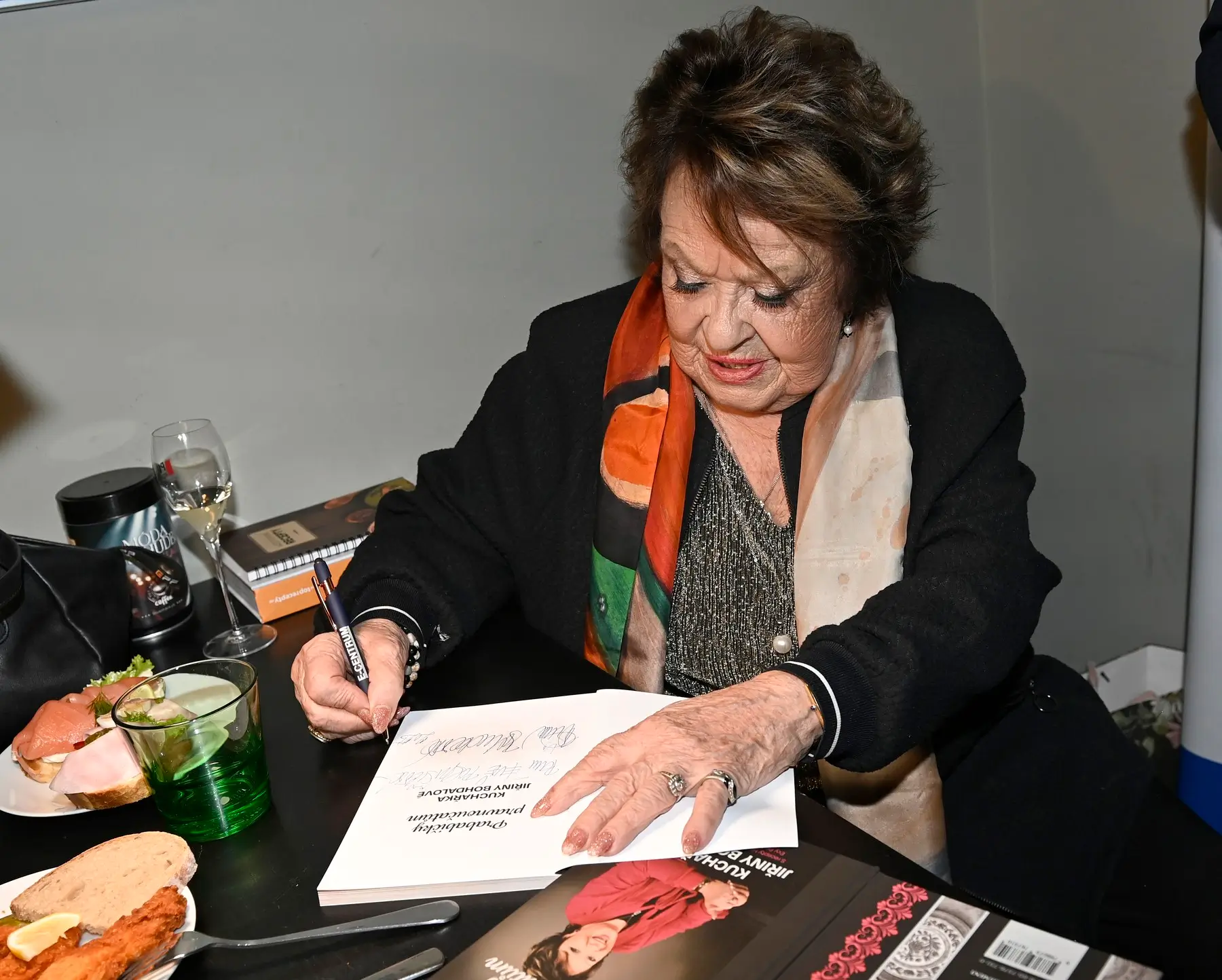 Herečka Jiřina Bohdalová.