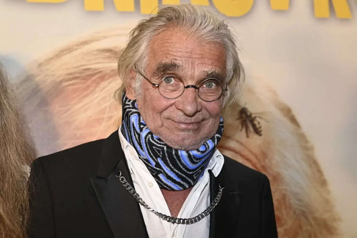 Oldřich Kaiser na premiéře filmu Zahradníkův rok. Zdroj: Profimedia | TVGURU.cz Oldřich Kaiser na premiéře filmu Zahradníkův rok. Zdroj: Profimedia