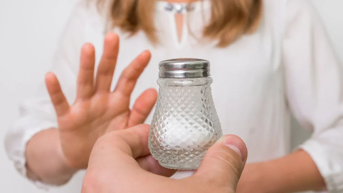 Žena odmítá sůl.