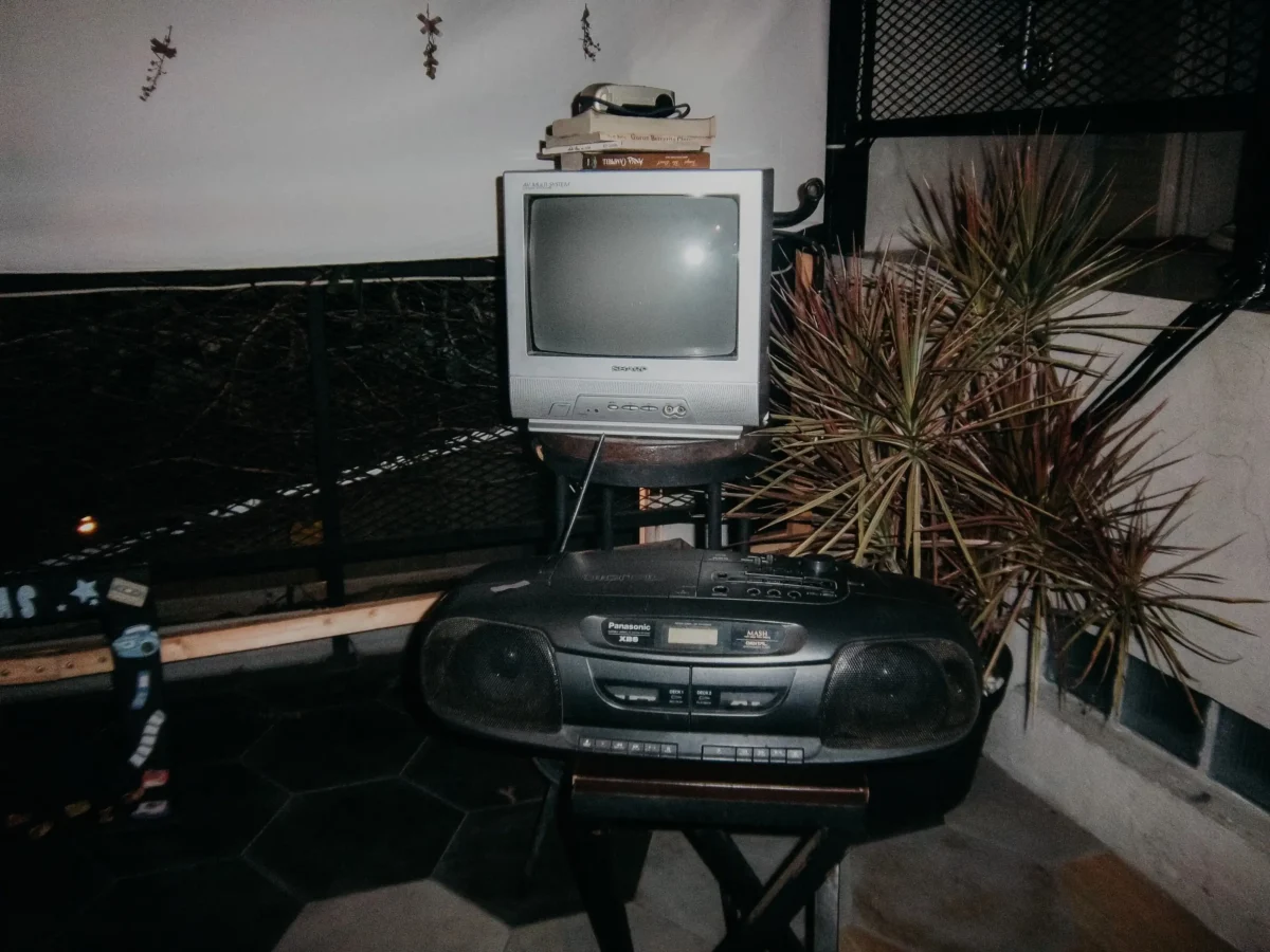 Stará televize a rádio