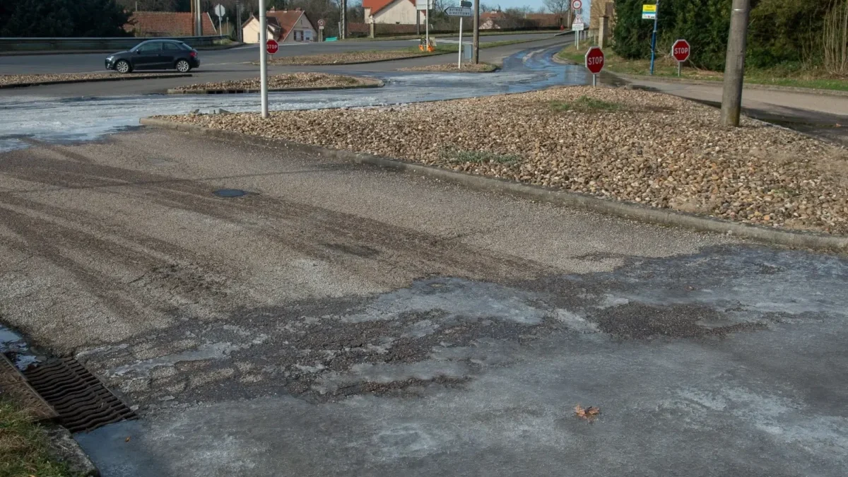 Na silnicích to v těchto dnech vypadá podobně