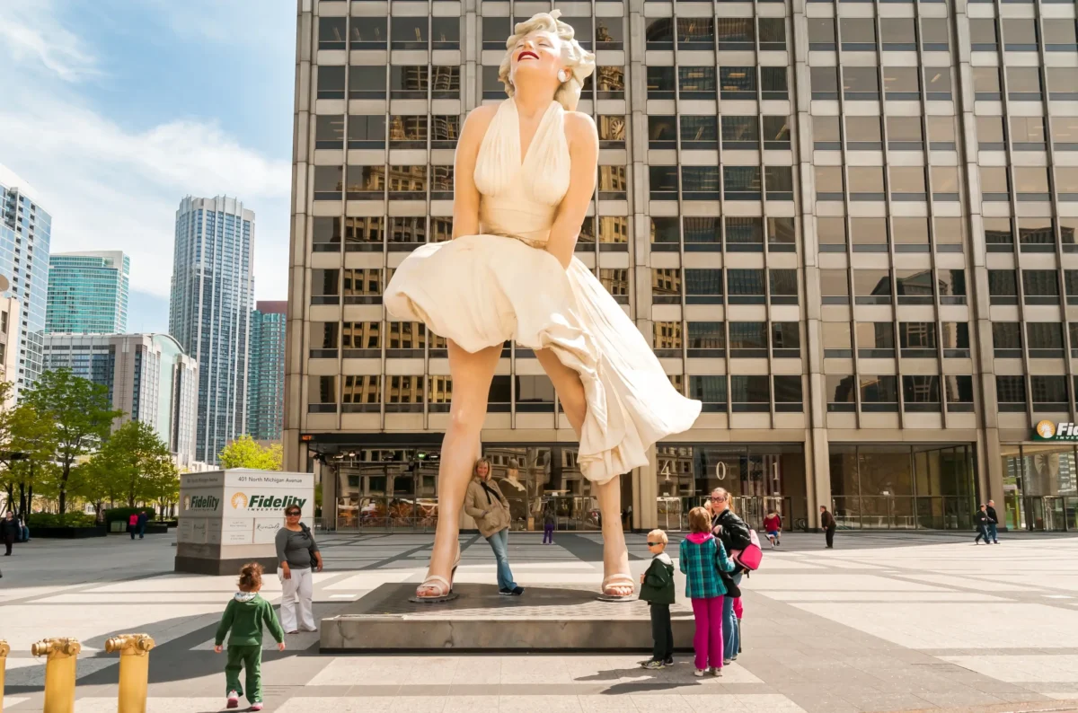 shutterstock_1989695135-2 | TVGURU.cz Socha Marilyn Monroe v USA