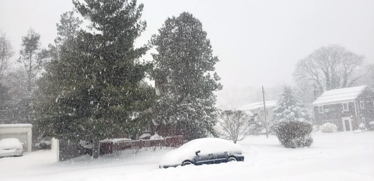 shutterstock_2720621531 | TVGURU.cz Husté sněžení v USA