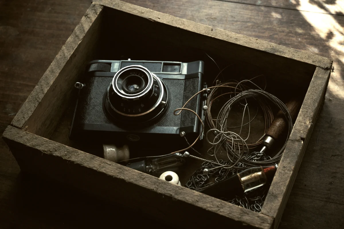 staré věci v krabici