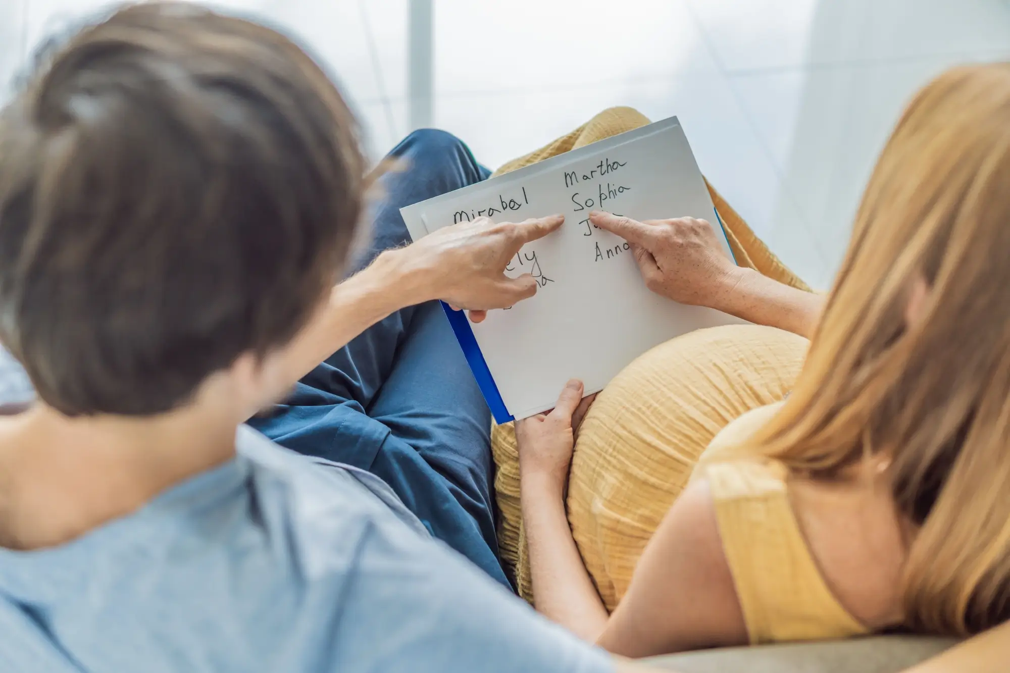 Rodiče vybírají jméno pro svého potomka