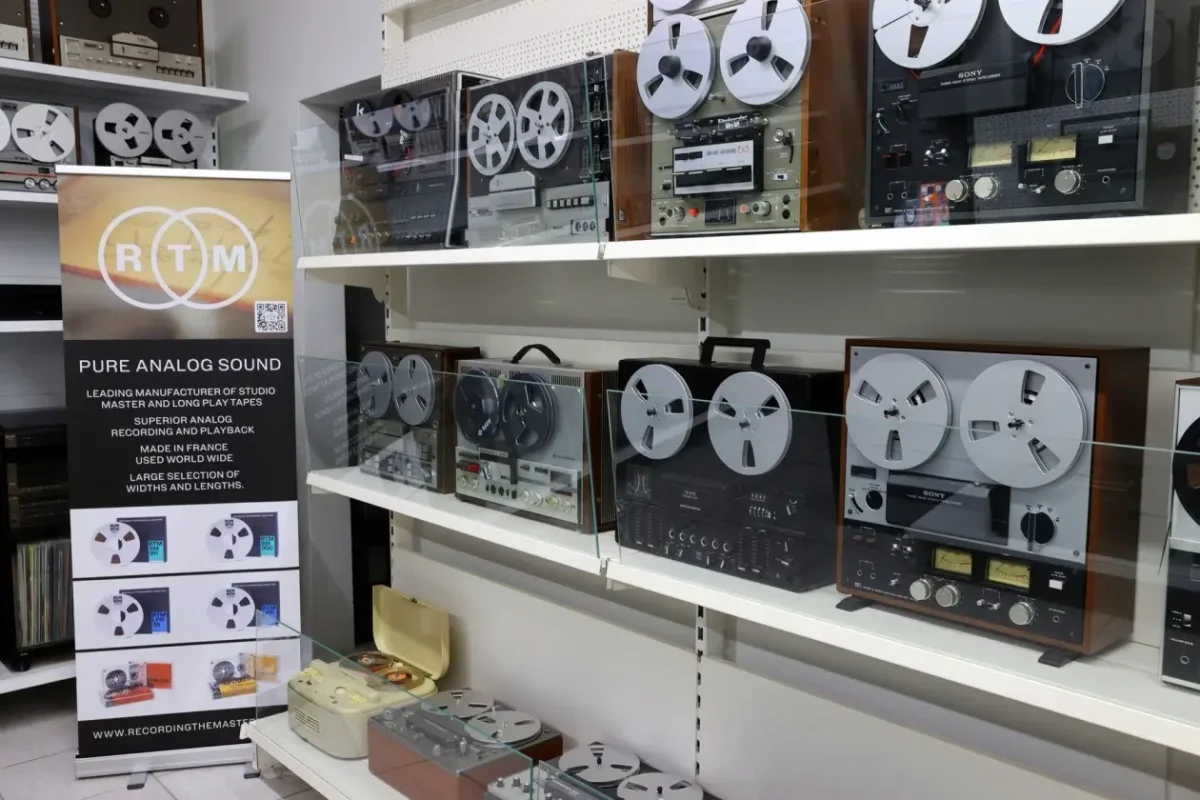 Sbírka retro přehrávačů