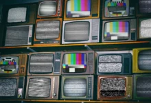 Zrnění na několika televizích