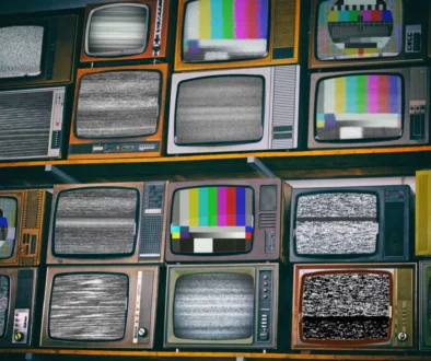 Zrnění na několika televizích
