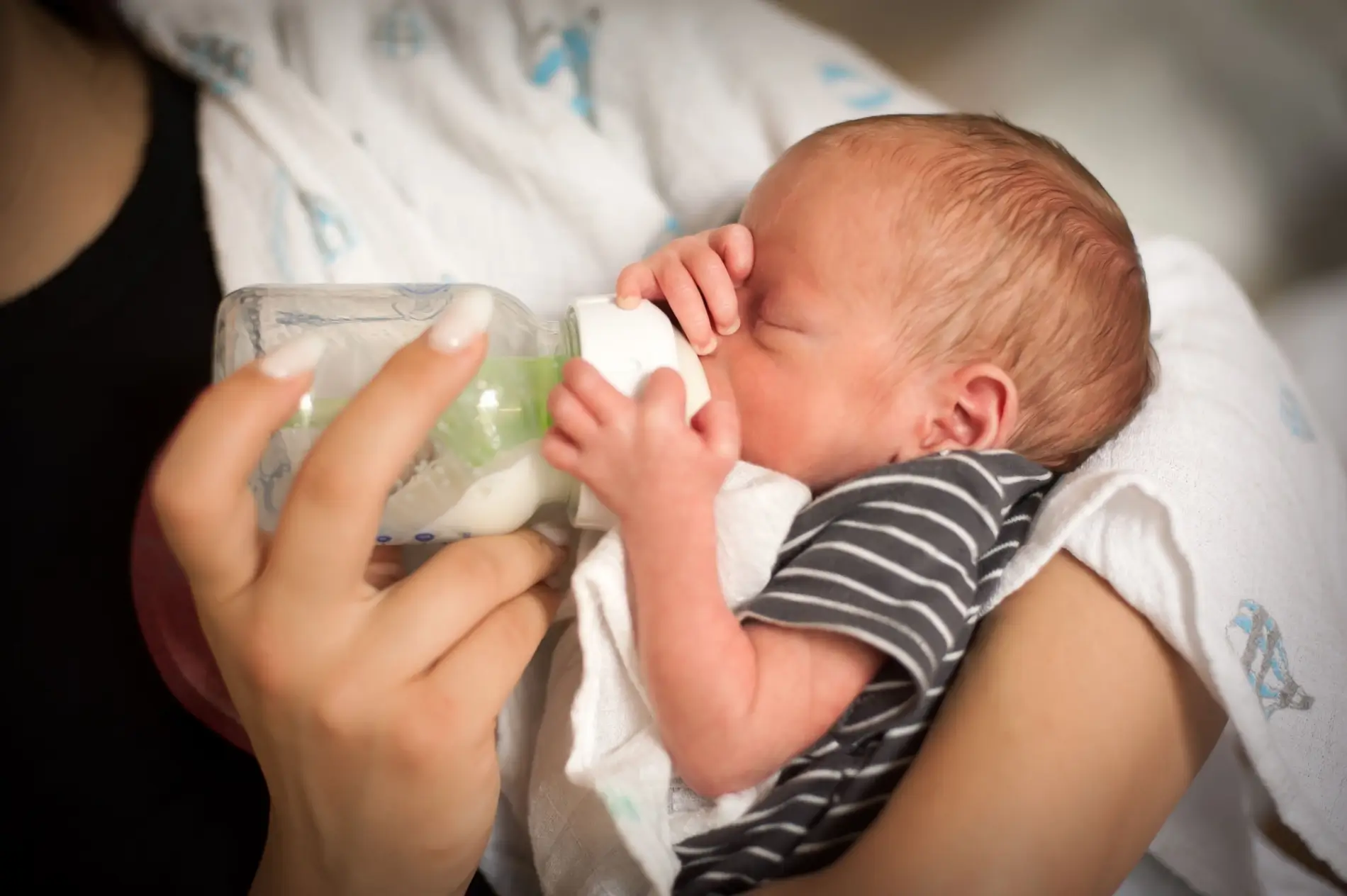 "Ani vidět to radši nechci" | TVGURU.cz Mimino si zakrývá obličej.