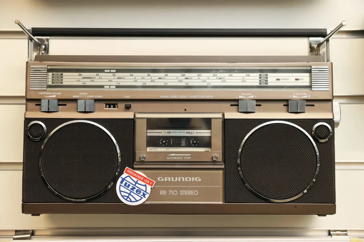 V Tuzexu se daly pořídit parádní věci. Zdroj: Profimedia