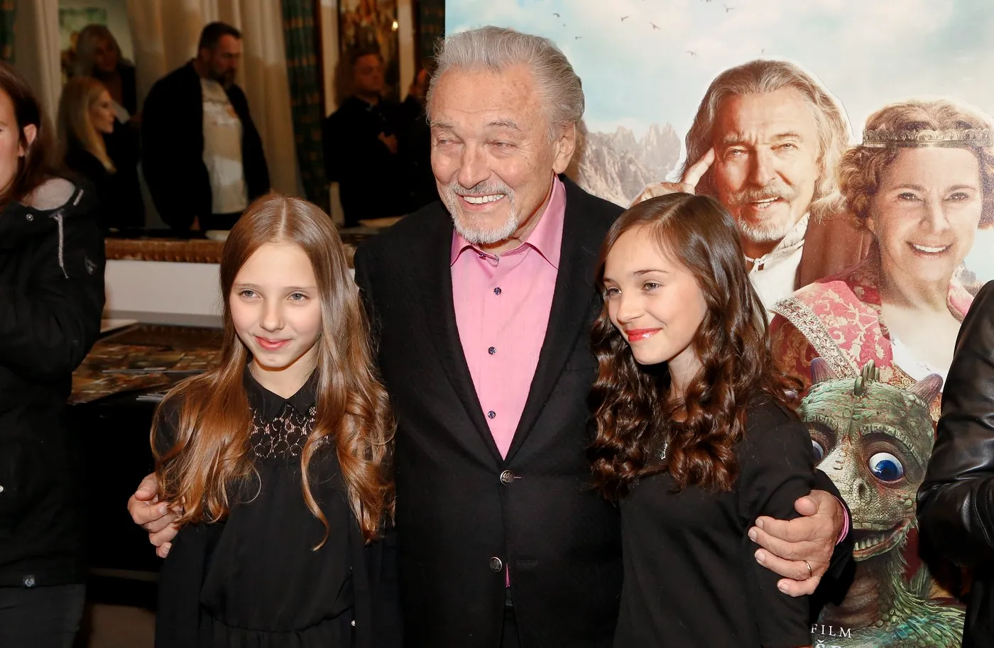profimedia-0670870397-převedeno-z-jpg | TVGURU.cz Karel Gott a jeho dcery