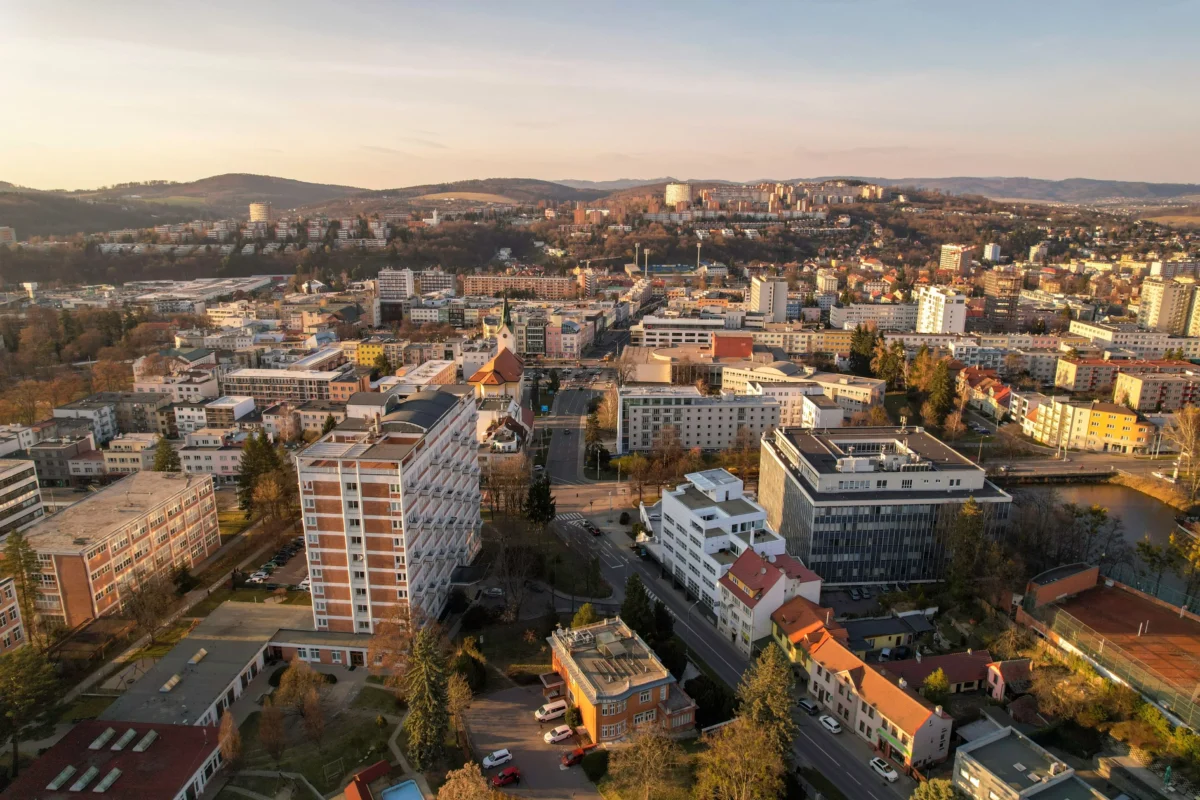 Pohled na Zlín z ptačí perspektivy.