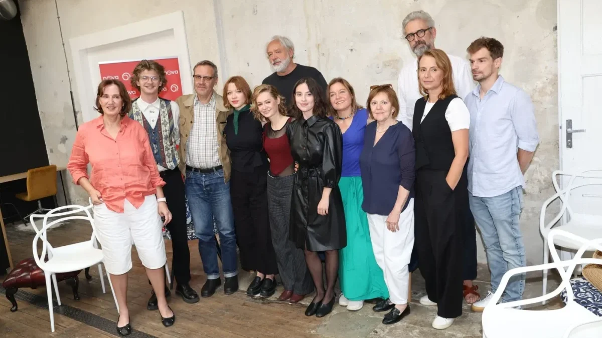 Herci z seriálu Bratři a sestry