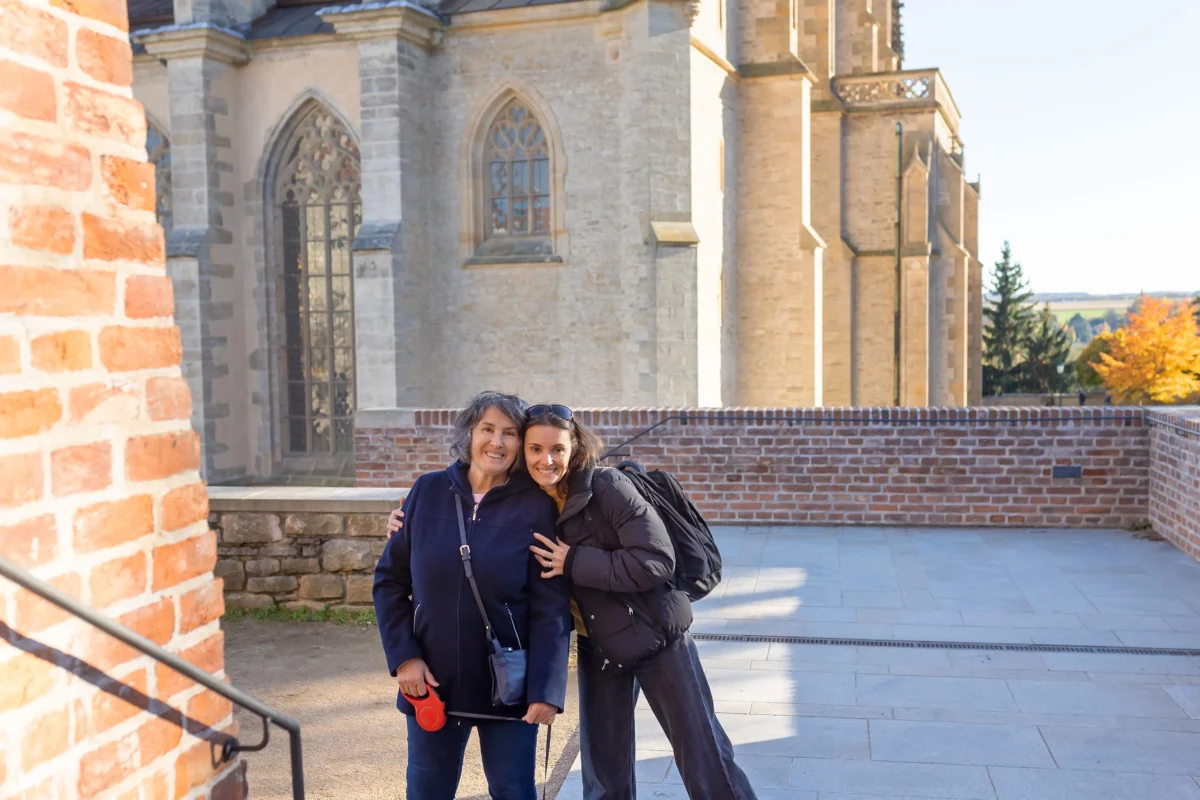 dvě ženy na hradě