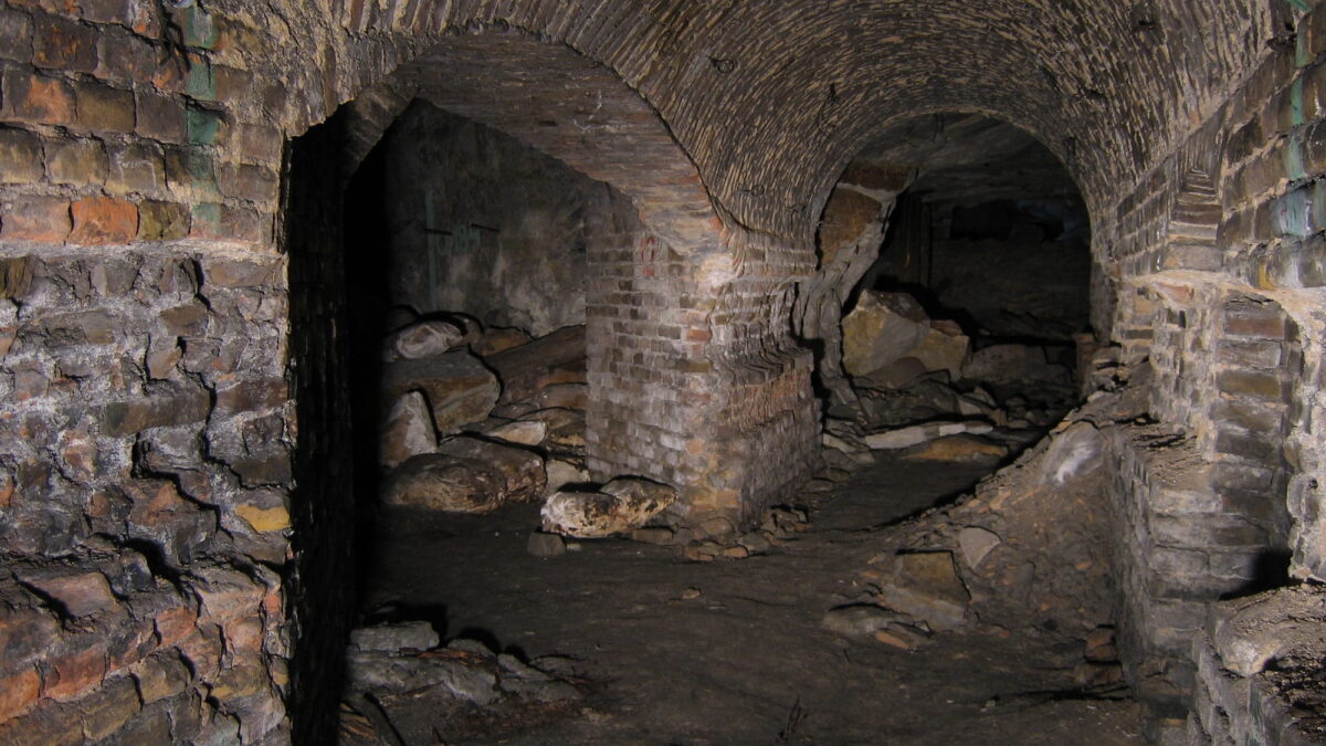 Město pod městem, tak by se dalo charakterizovat podzemí, o jehož historii se ví tak málo. Zdroj: Shutterstock