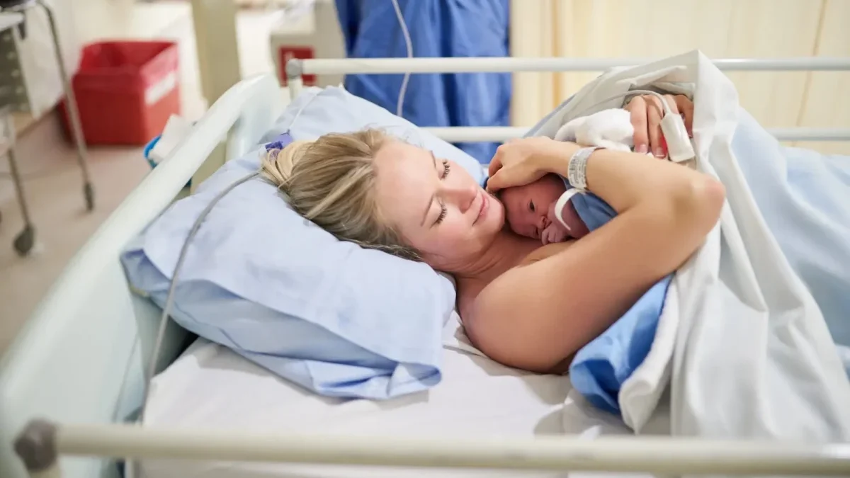 Rok 2026 může přinést nové trendy ve výběru křestních jmen. Zdroj: Shutterstock