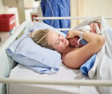 Rok 2026 může přinést nové trendy ve výběru křestních jmen. Zdroj: Shutterstock