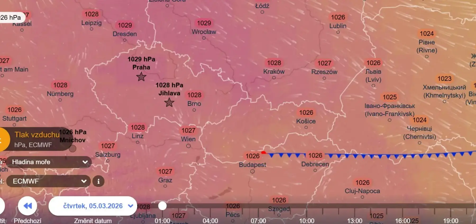V nočních hodinách už bude studená fronta mimo republiku