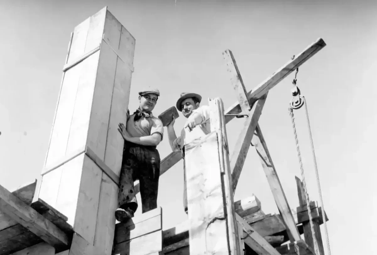 wer | TVGURU.cz Voskovec a Werich ve filmu Hej Rup! (1934)